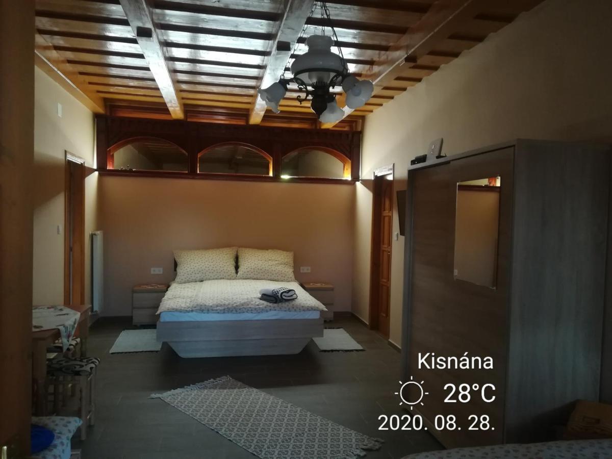 Eden Vendeghaz Apartment Kisnana Exterior photo