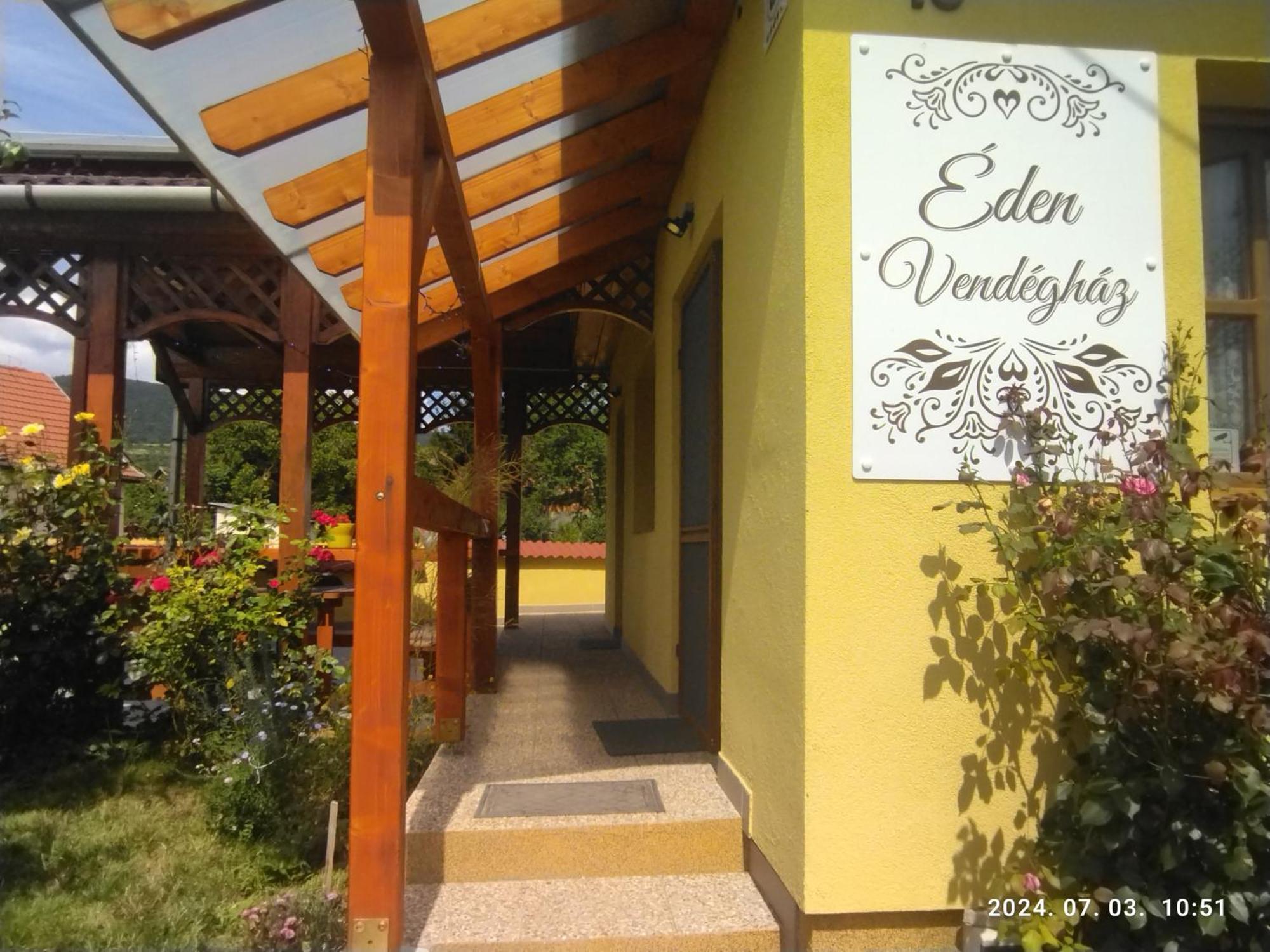 Eden Vendeghaz Apartment Kisnana Exterior photo